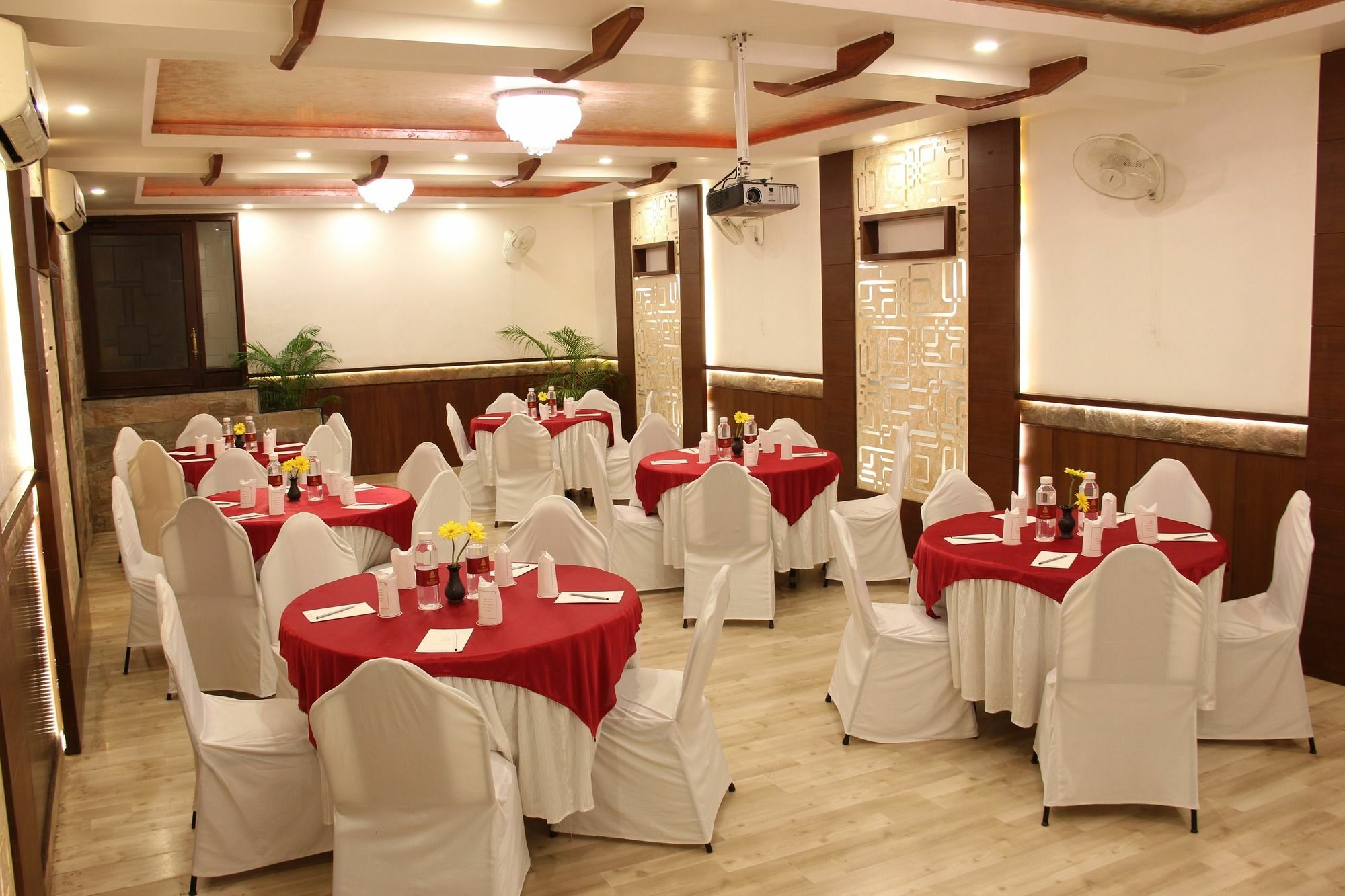 Ratnawali - A Vegetarian Heritage Hotel 자이푸르 외부 사진